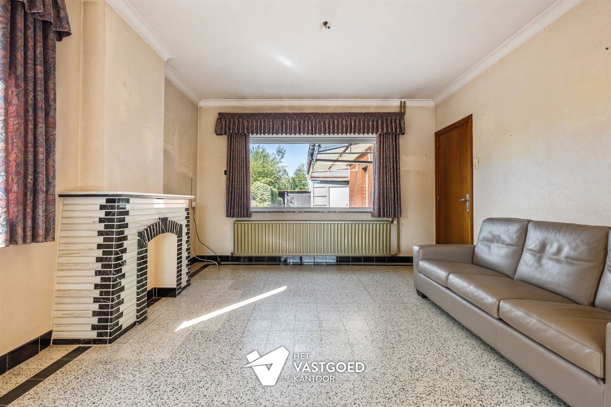 WONING MET POTENTIEEL (155M²) MET 3 SLAAPKAMERS EN GARAGE OP EEN PERCEEL VAN 12 ARE TE TESSENDERLO