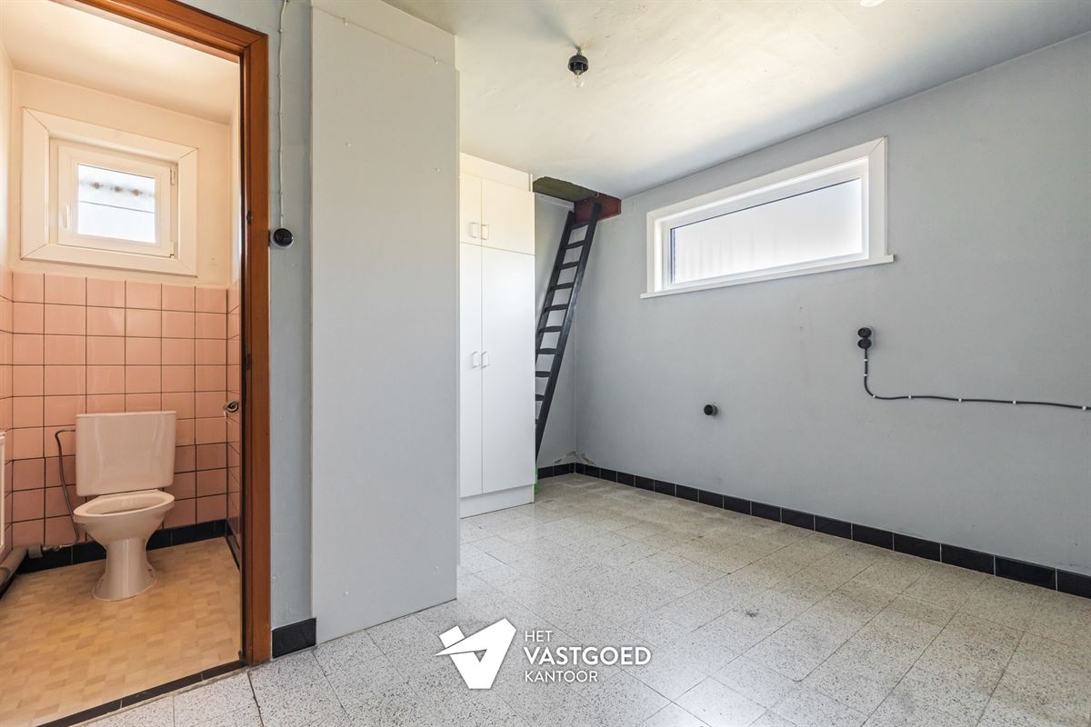 WONING MET POTENTIEEL (155M²) MET 3 SLAAPKAMERS EN GARAGE OP EEN PERCEEL VAN 12 ARE TE TESSENDERLO