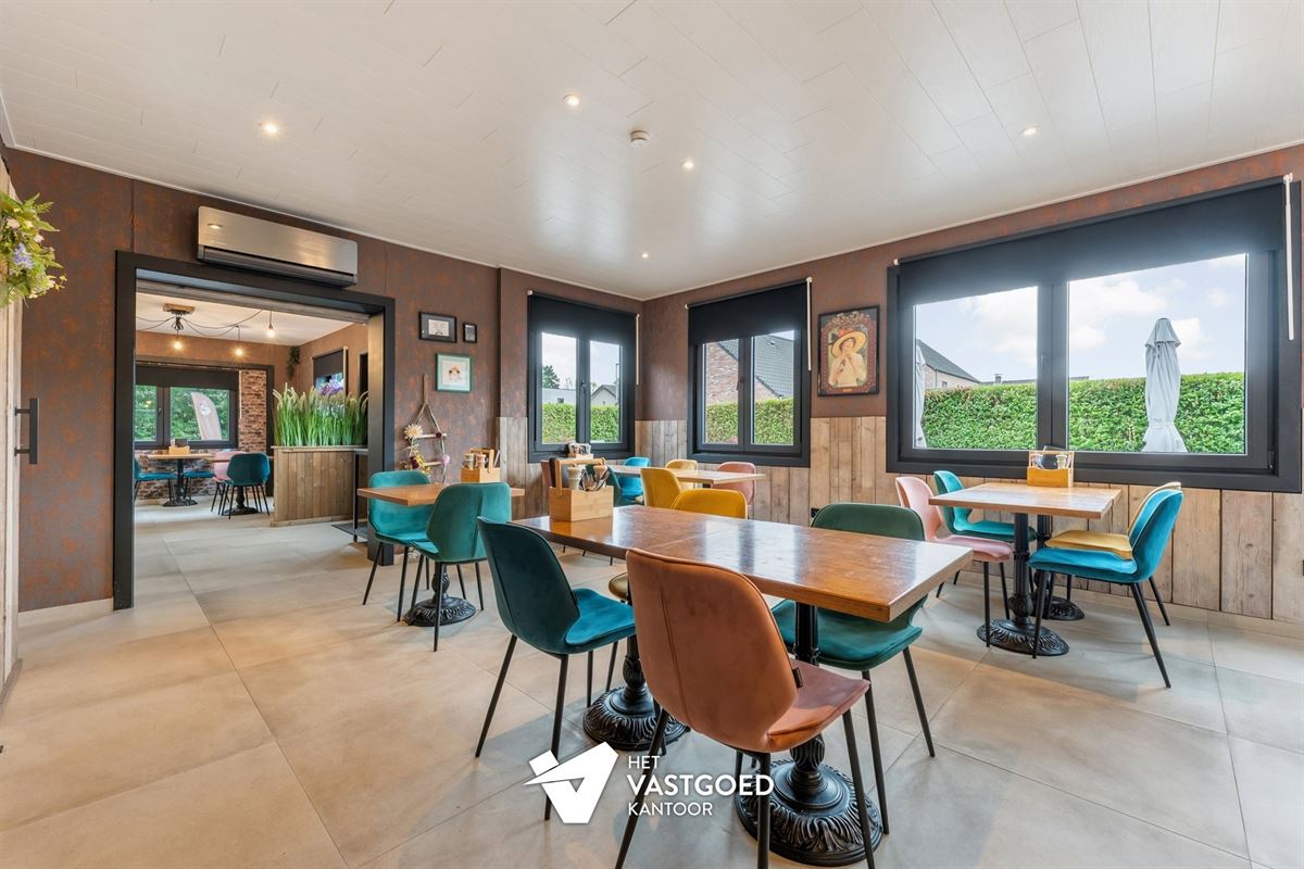 ZEER RUIME WONING MET ENORM VEEL MOGELIJKHEDEN OP 5320M²!