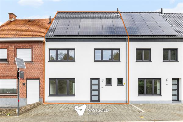 KWALITATIEF GERENOVEERDE WONING VLAKBIJ CENTRUM
