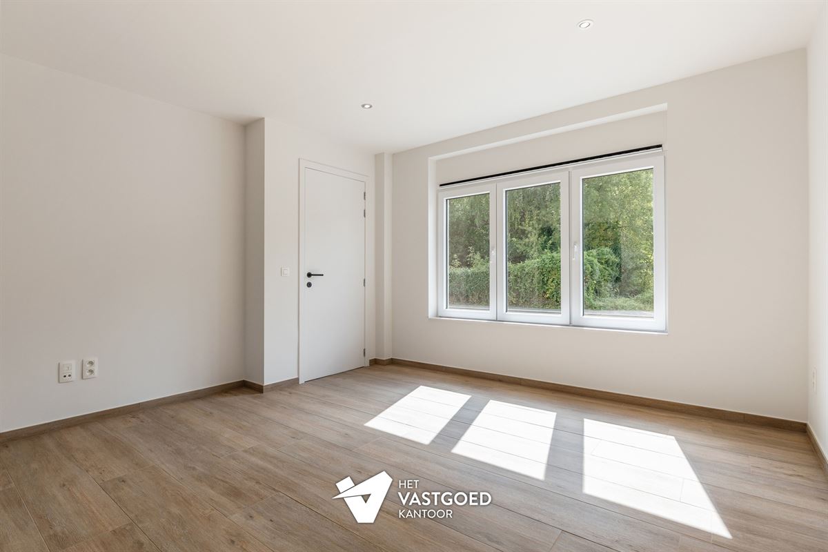 KWALITATIEF GERENOVEERDE WONING VLAKBIJ CENTRUM