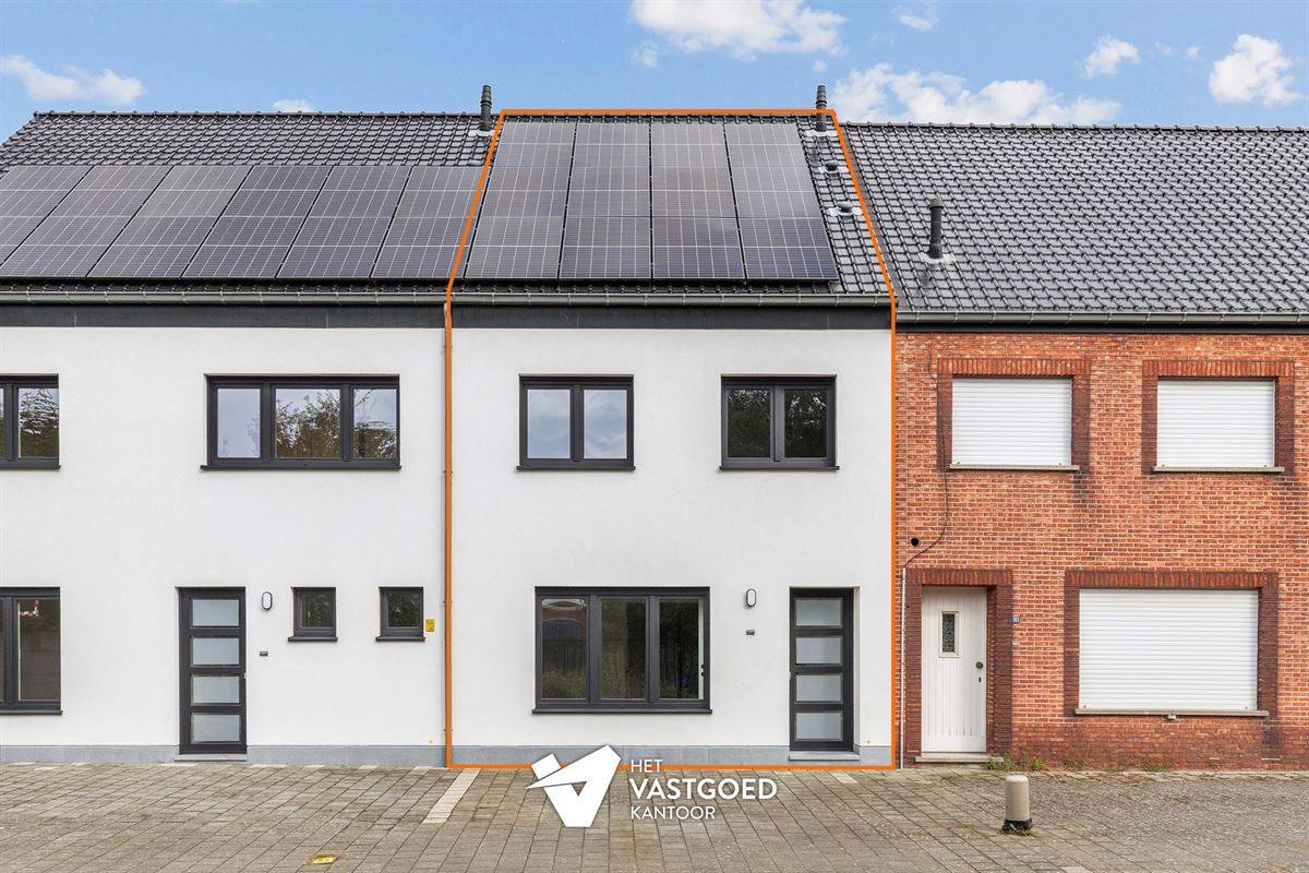 KWALITATIEF GERENOVEERDE WONING VLAKBIJ CENTRUM