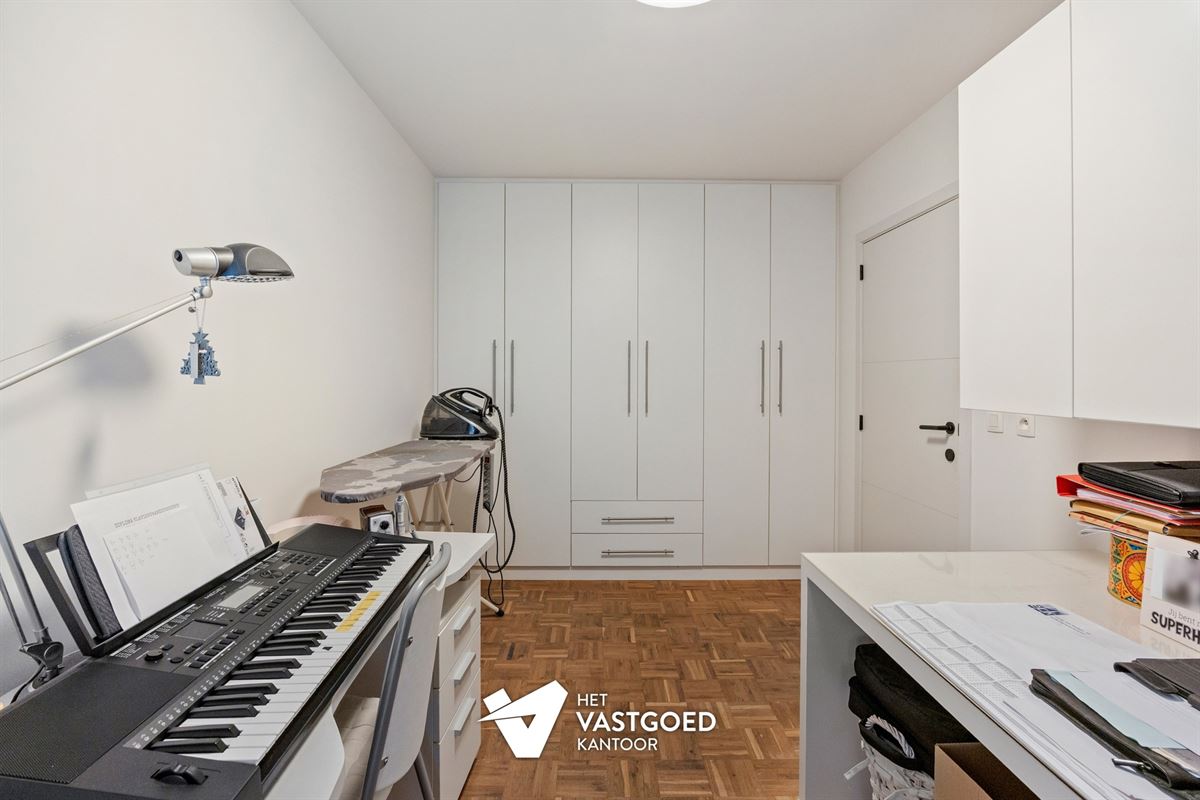 INSTAPKLARE WONING MET 3 SLAAPKAMERS EN TUIN MET TUINKAMER TE ZONHOVEN