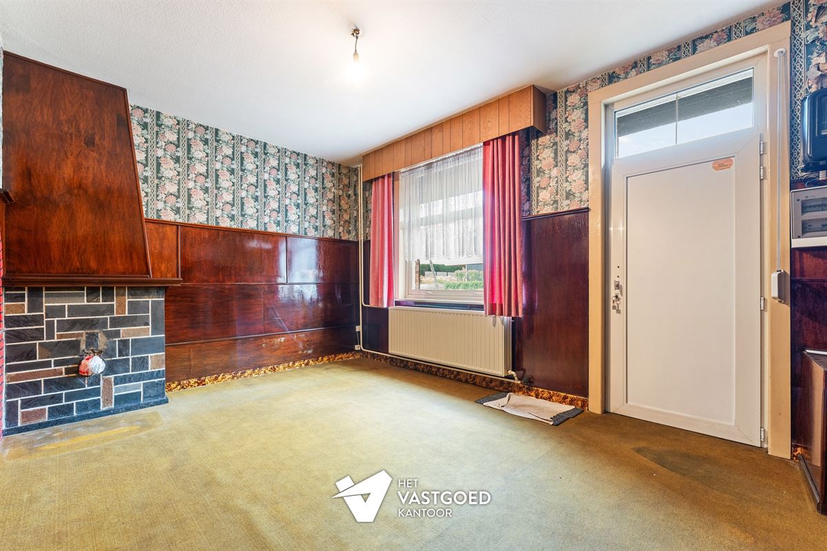 TE RENOVEREN RIJWONING MET 4 SLAAPKAMERS TE BEVERLO