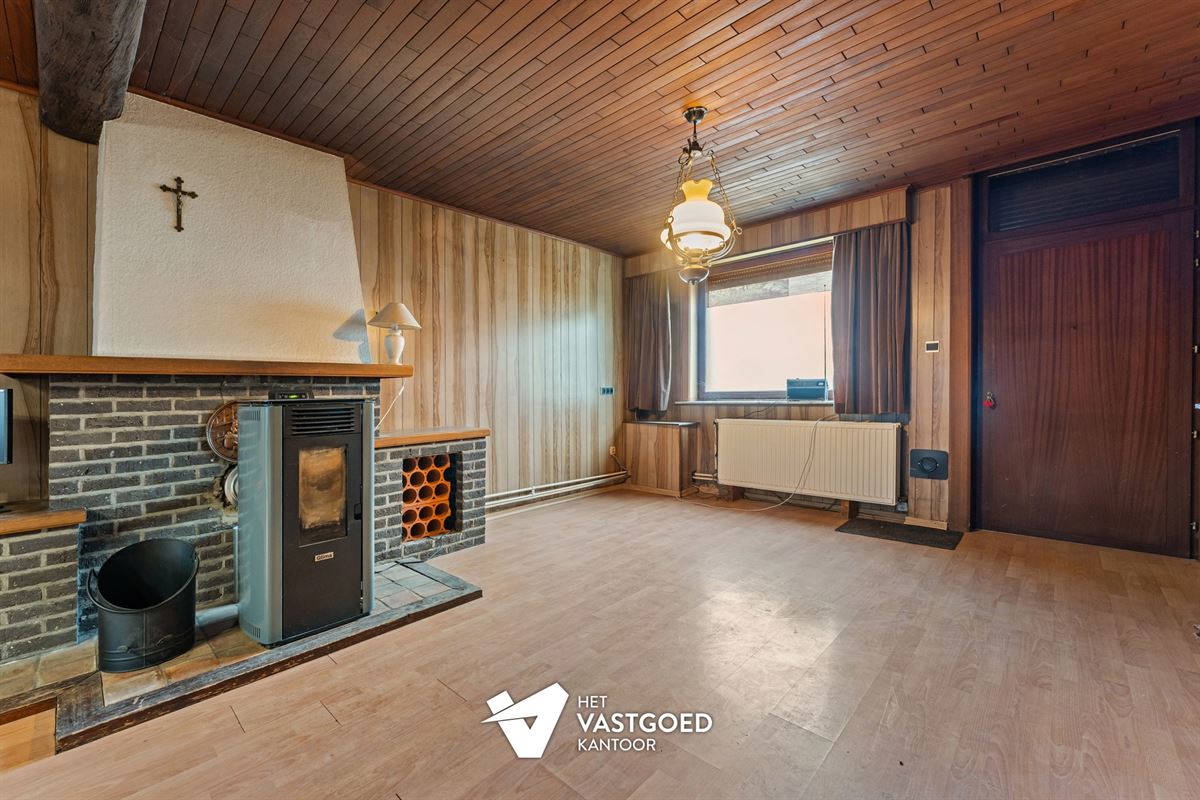 TE RENOVEREN WONING MET 3 SLAAPKAMERS TE BEVERLO