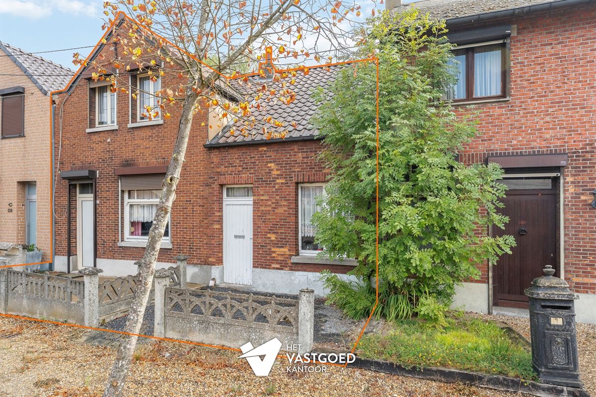 TE RENOVEREN RIJWONING MET 4 SLAAPKAMERS TE BEVERLO