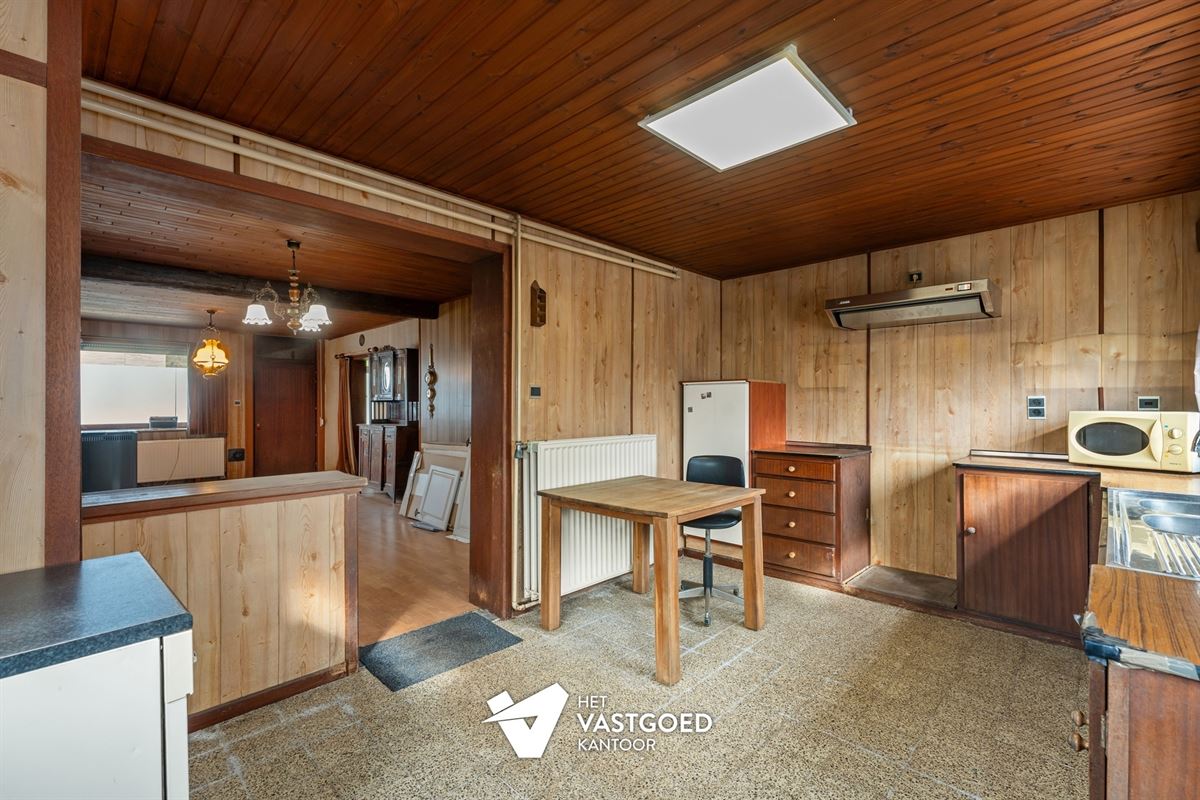 TE RENOVEREN WONING MET 3 SLAAPKAMERS TE BEVERLO