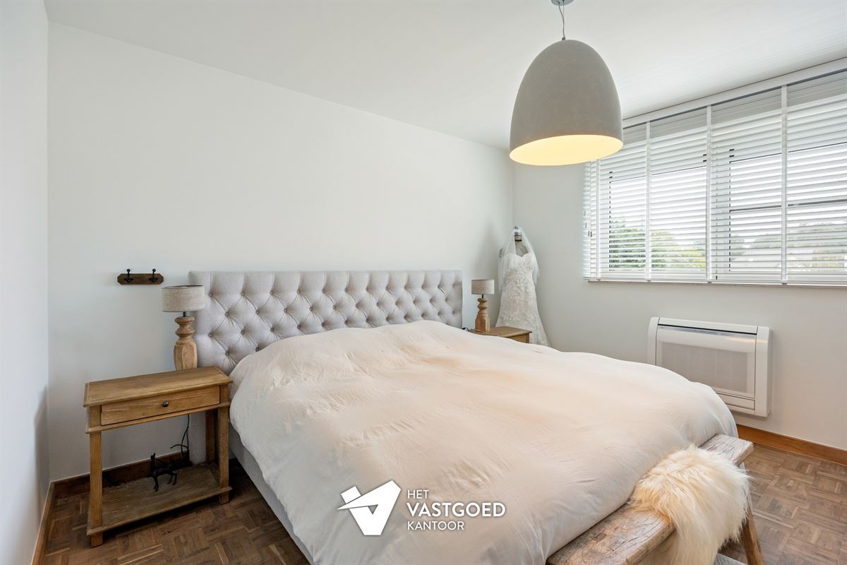 INSTAPKLARE WONING MET 3 SLAAPKAMERS EN TUIN MET TUINKAMER TE ZONHOVEN