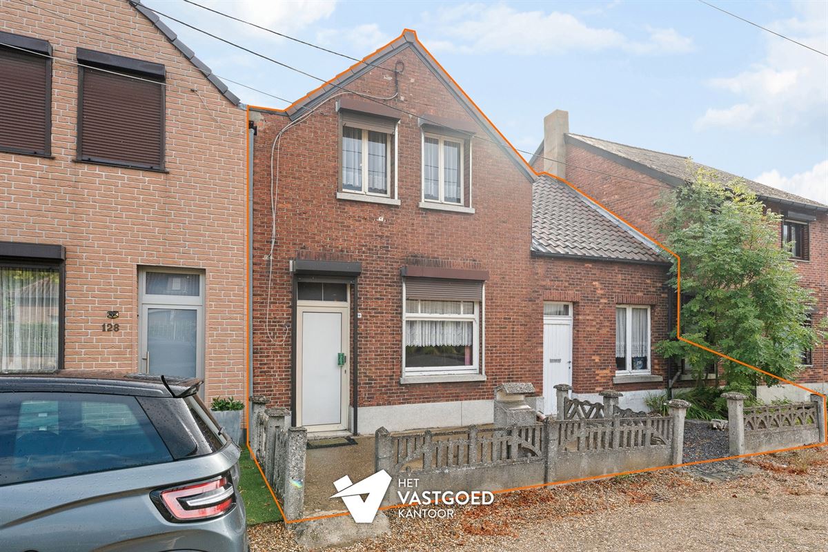 TE RENOVEREN RIJWONING MET 4 SLAAPKAMERS TE BEVERLO