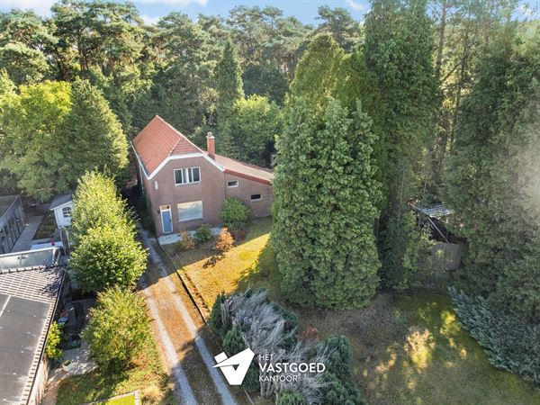 TE RENOVEREN WONING OP PERCEEL VAN 28 ARE VLAK BIJ KOERSEL-CENTRUM