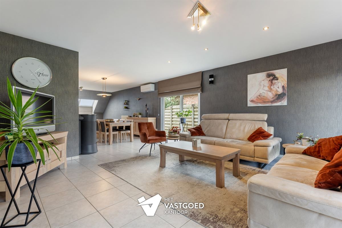 PERFECT ONDERHOUDEN, INSTAPKLARE WONING OP IDEALE LIGGING