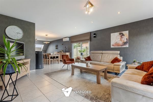 PERFECT ONDERHOUDEN, INSTAPKLARE WONING OP IDEALE LIGGING