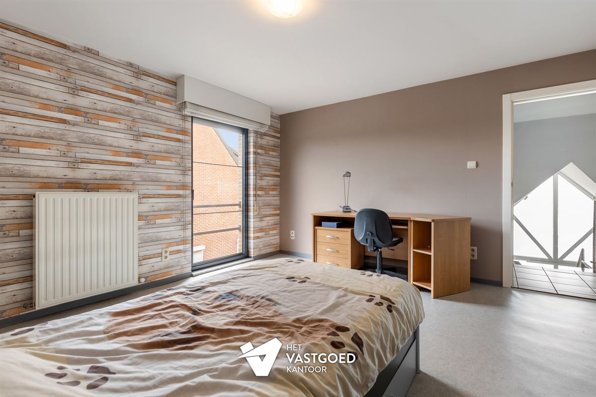PERFECT ONDERHOUDEN, INSTAPKLARE WONING OP IDEALE LIGGING