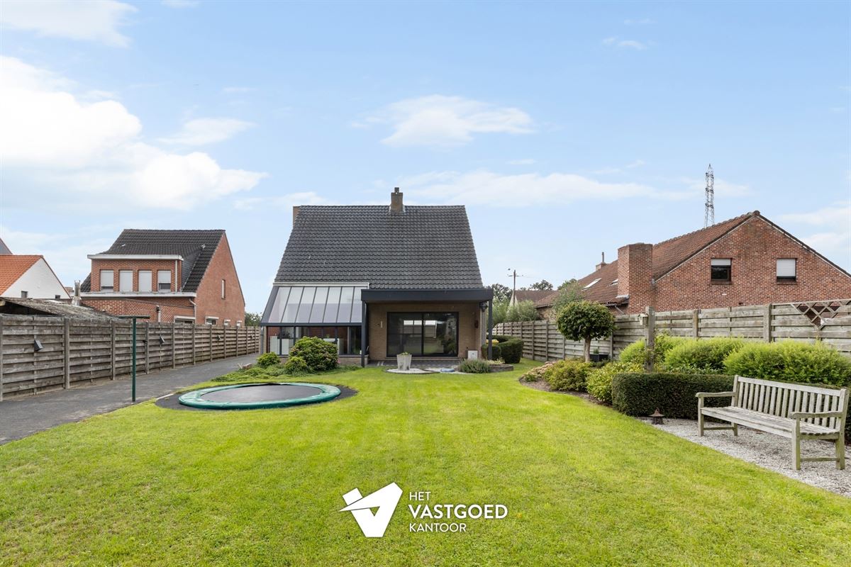 PERFECT ONDERHOUDEN, INSTAPKLARE WONING OP IDEALE LIGGING