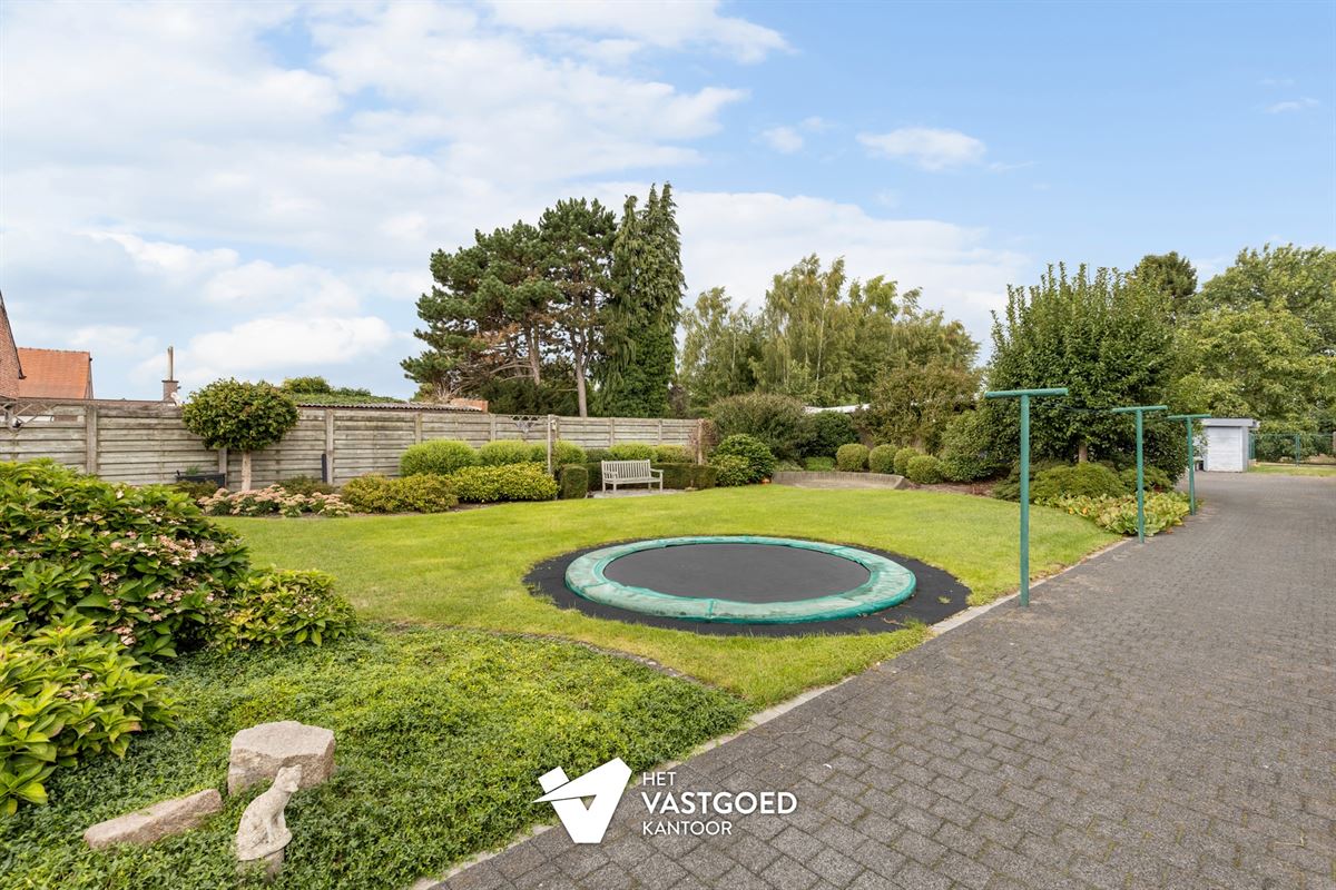 PERFECT ONDERHOUDEN, INSTAPKLARE WONING OP IDEALE LIGGING
