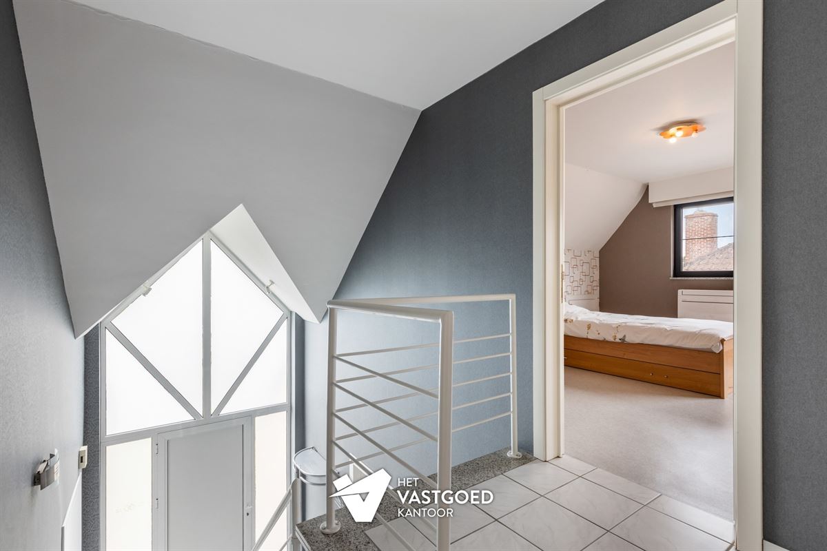 PERFECT ONDERHOUDEN, INSTAPKLARE WONING OP IDEALE LIGGING