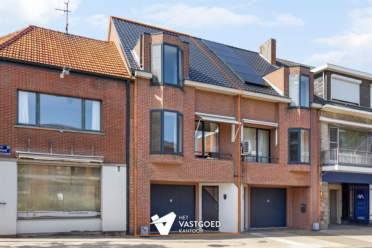 CENTRAAL GELEGEN, INSTAPKLAAR TRIPLEX APPARTEMENT