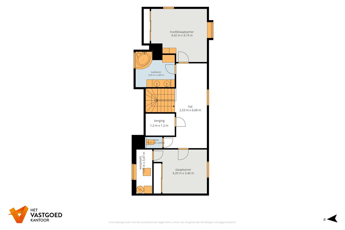 ZEER RUIM DUPLEX APPARTEMENT MET BIJHORENDE AFGESLOTEN GARAGEBOX EN 2 STAANPLAATSEN IN HET CENTRUM VAN OOSTHAM