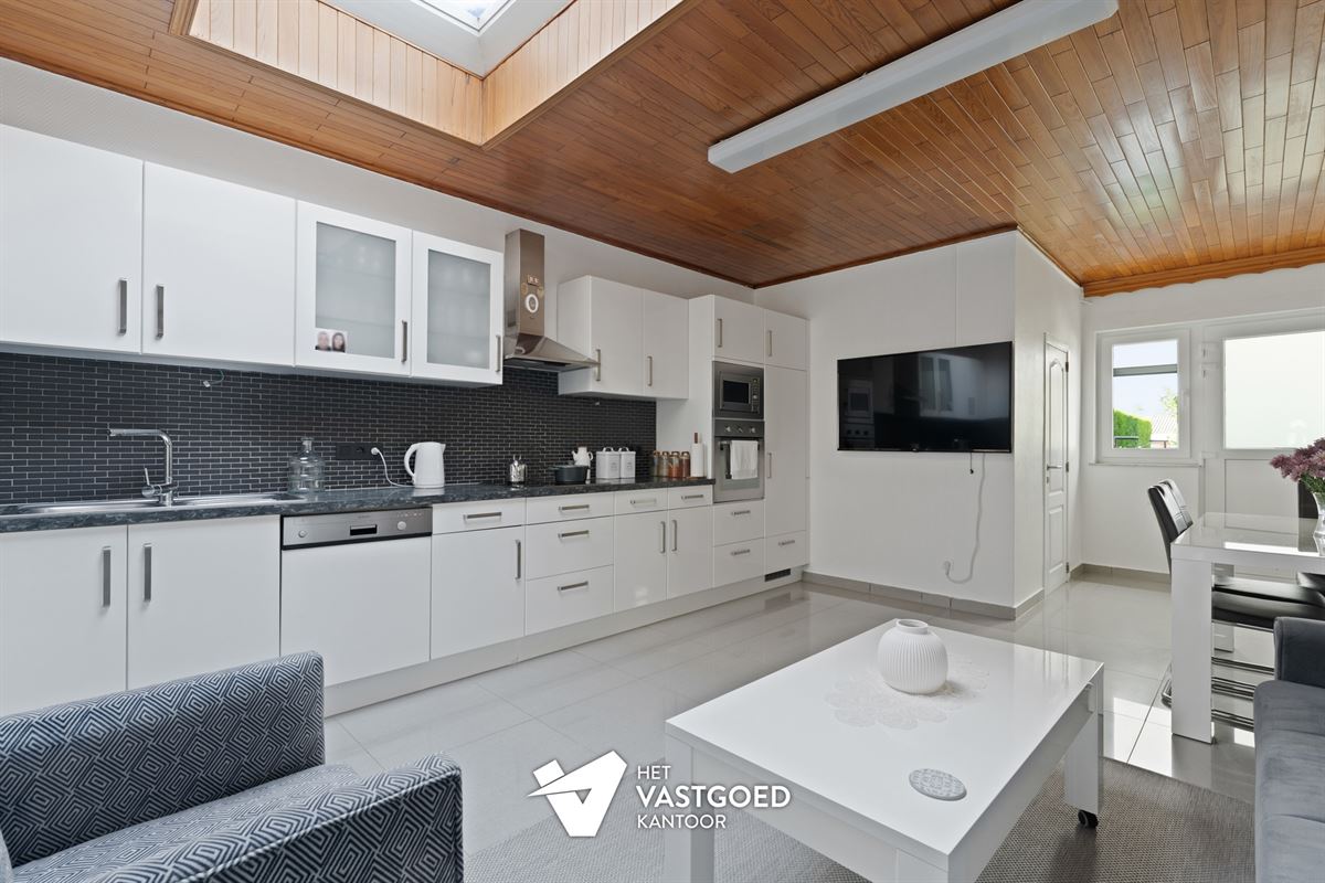 KNAP GERENOVEERDE WONING MET 3 SLAAPKAMERS
