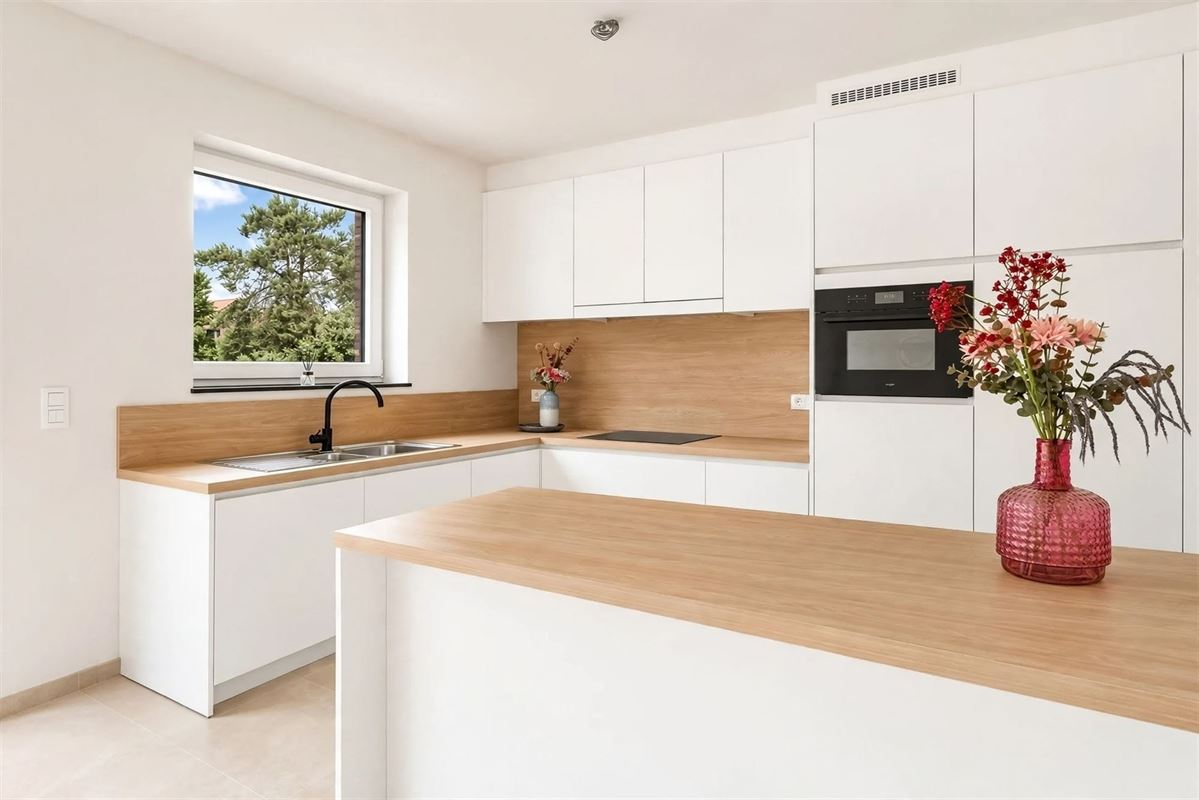 VOLLEDIG AFGEWERKTE NIEUWBOUWWONING TEGEN NATUURGEBIED!