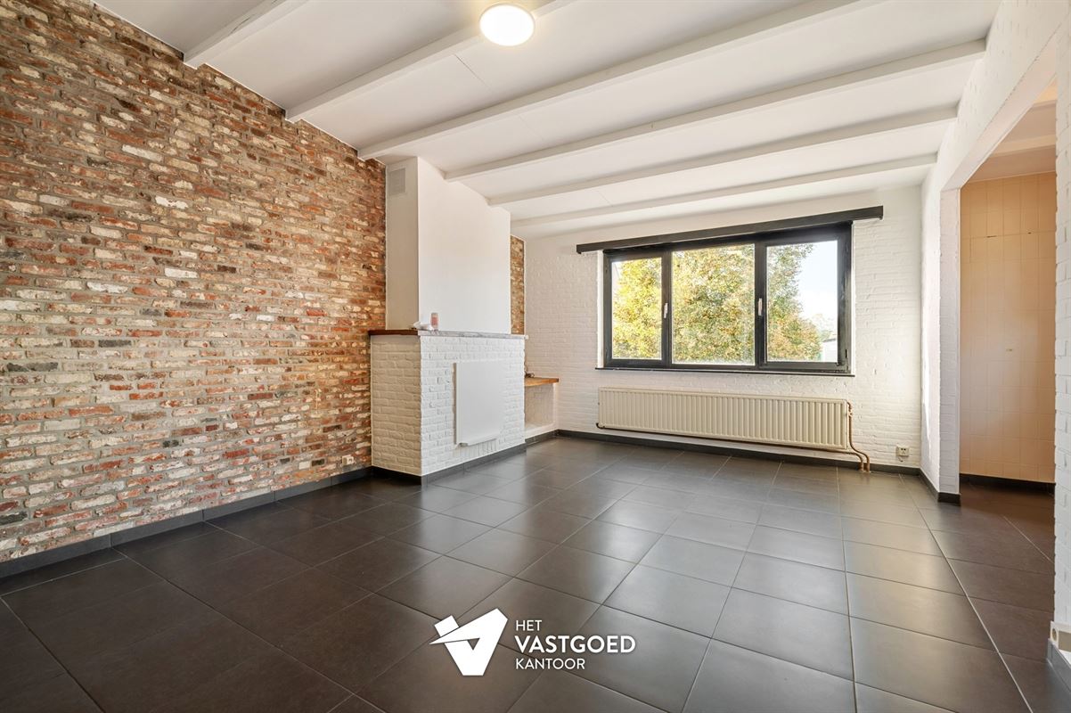 INSTAPKLAAR APPARTEMENT MET GARAGE (GEEN GEMEENSCHAPPELIJKE KOSTEN!)