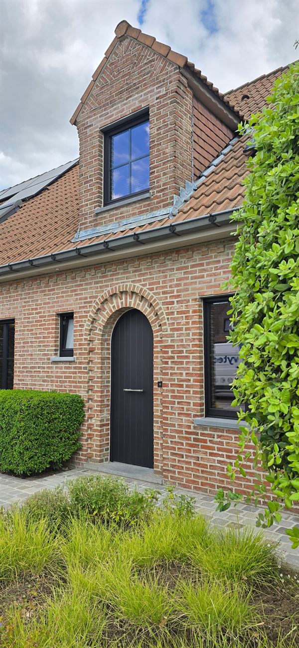 Huis te 8570 VICHTE (België) - Prijs &euro; 435.000