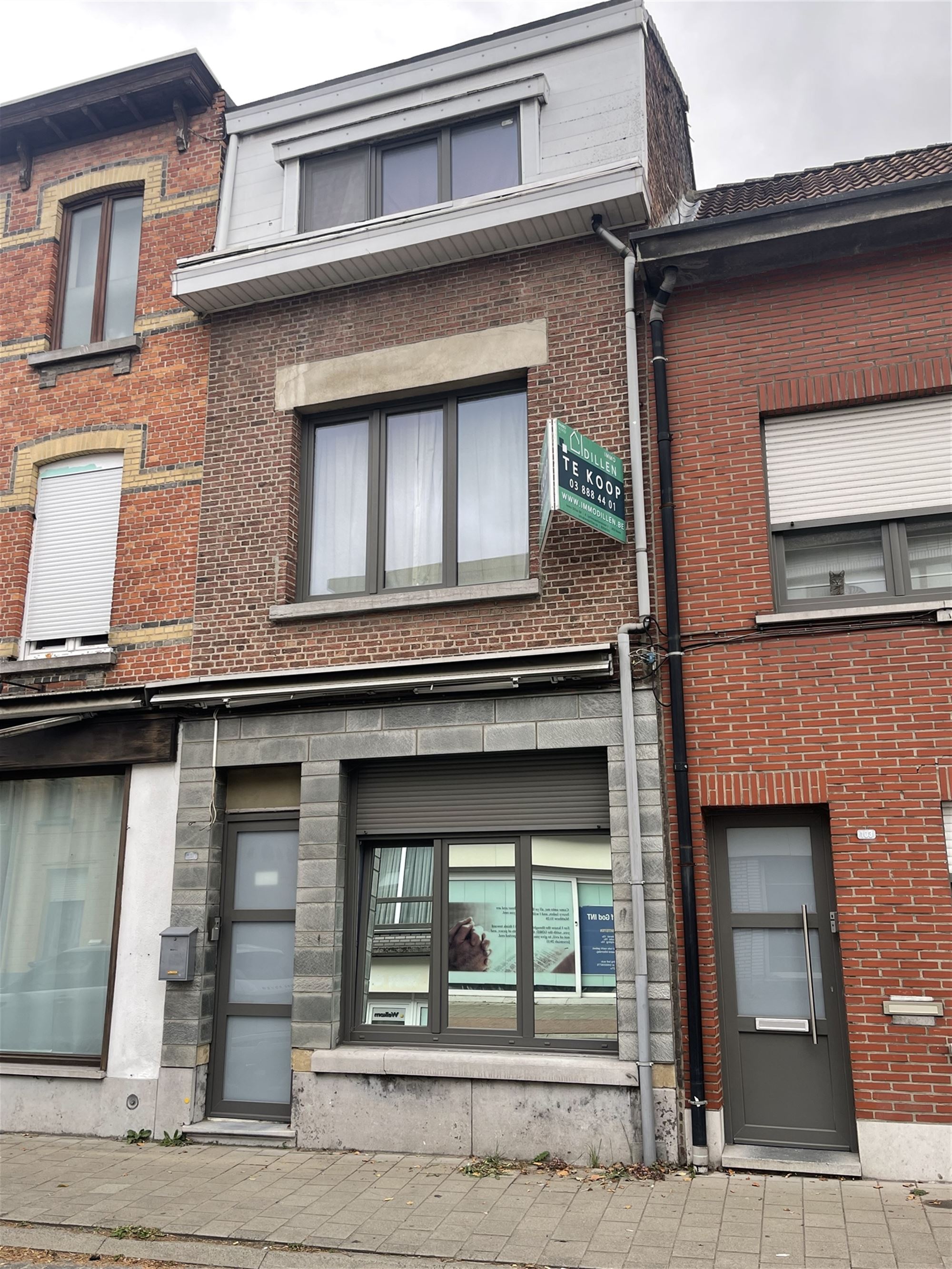 Ruime woning met ruime garage en terras