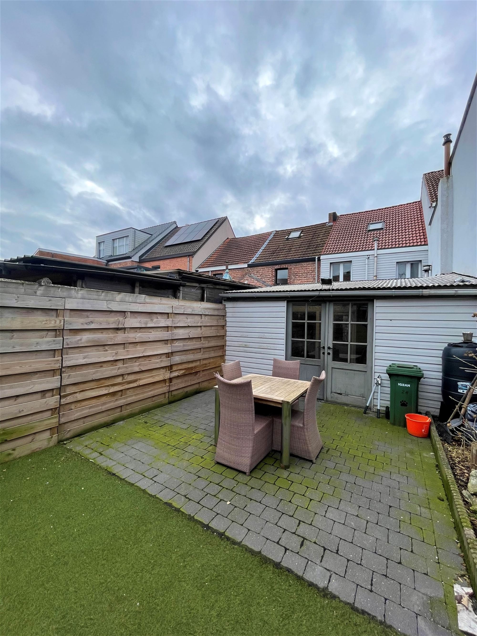 Leuke rijwoning met tuin in een rustige straat