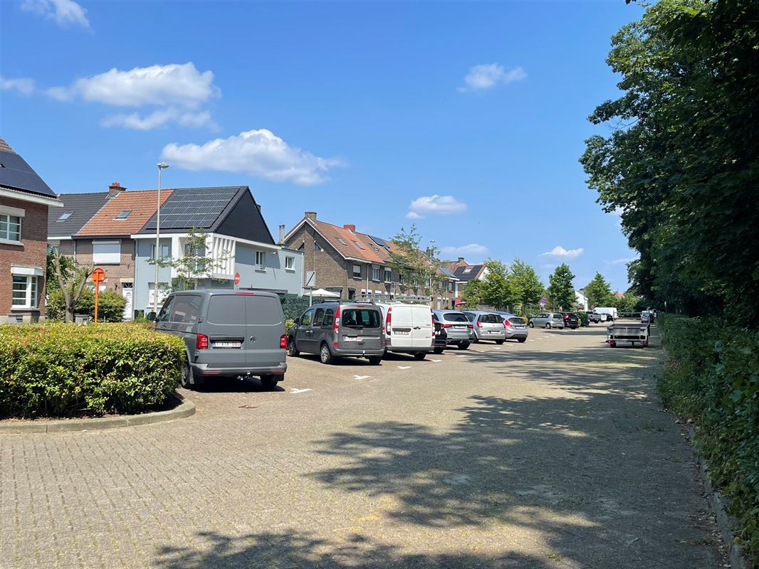 Buurthuis met verbruikszaal en keuken