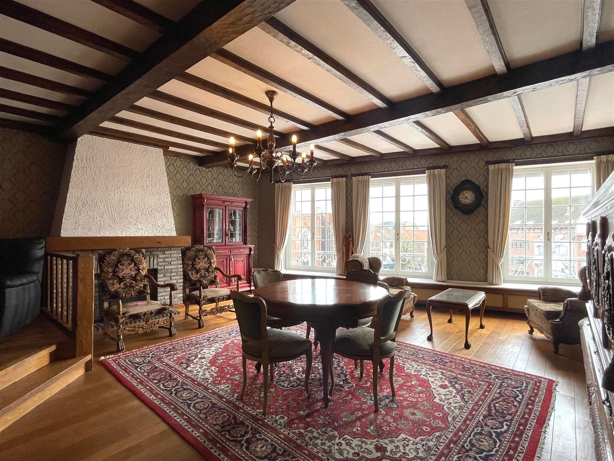 Ruim appartement met drie slaapkamers en een uitzicht!