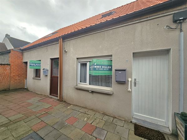 Compacte woning met veranda en garage!