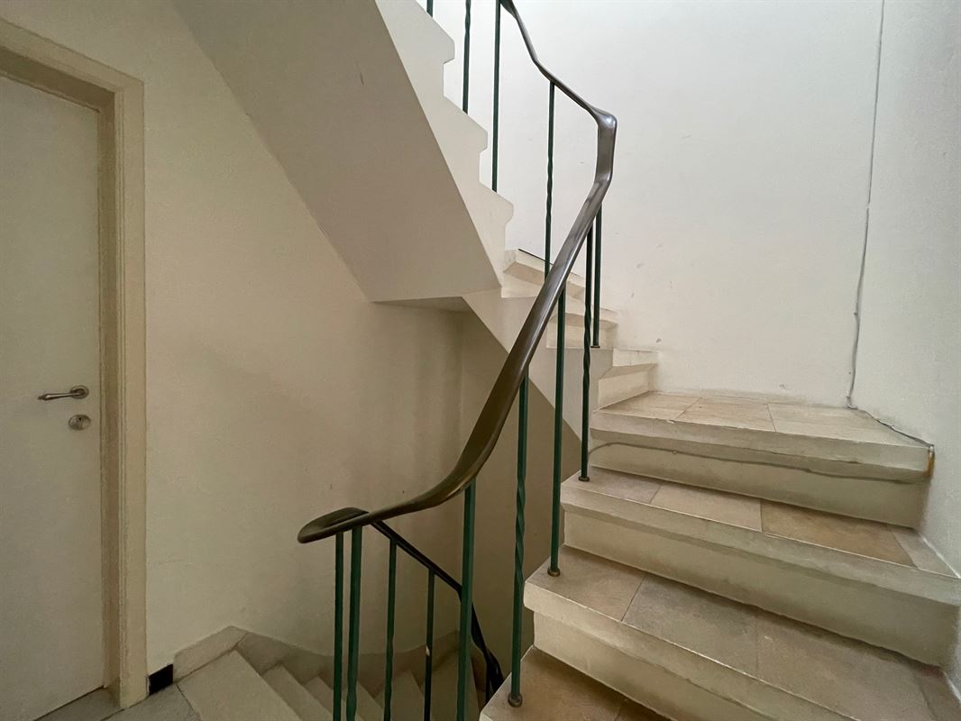 Te renoveren appartement nabij De Schorre