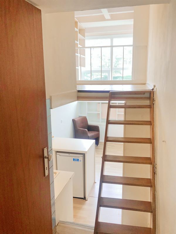 Image 1 : Flat (students only) IN 1000 bruxelles (Belgium) - Price Price on demand