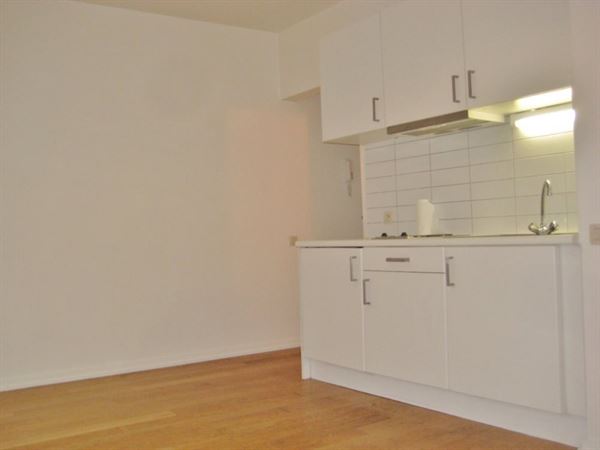 Flat (students only) IN 1050 bruxelles (Belgium) - Price Price on demand