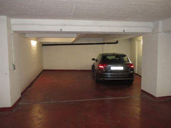 Parking / Garage te 1050 bruxelles (België) - Prijs Prijs op aanvraag
