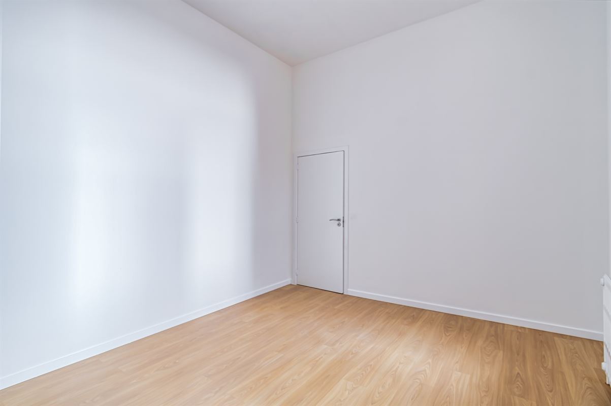 Image 8 : Apartment IN 1050 IXELLES (Belgium) - Price 1.450 €
