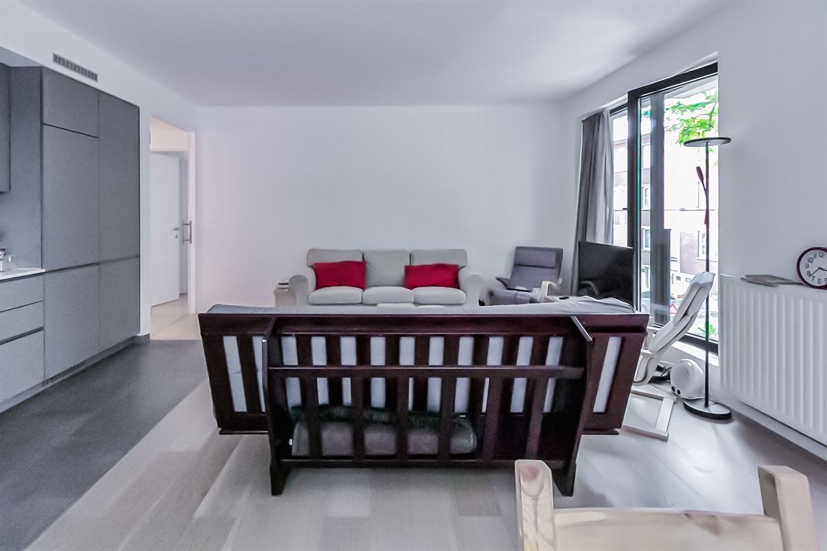 Image 5 : Apartment IN 1180 UCCLE (Belgium) - Price 1.325 €