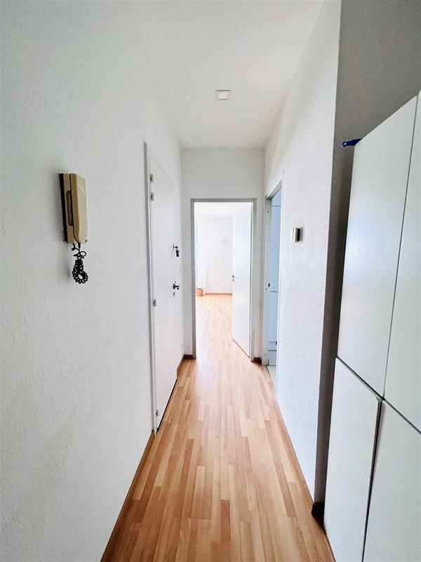 Image 5 : Appartement à 1180 UCCLE (Belgique) - Prix 950 €
