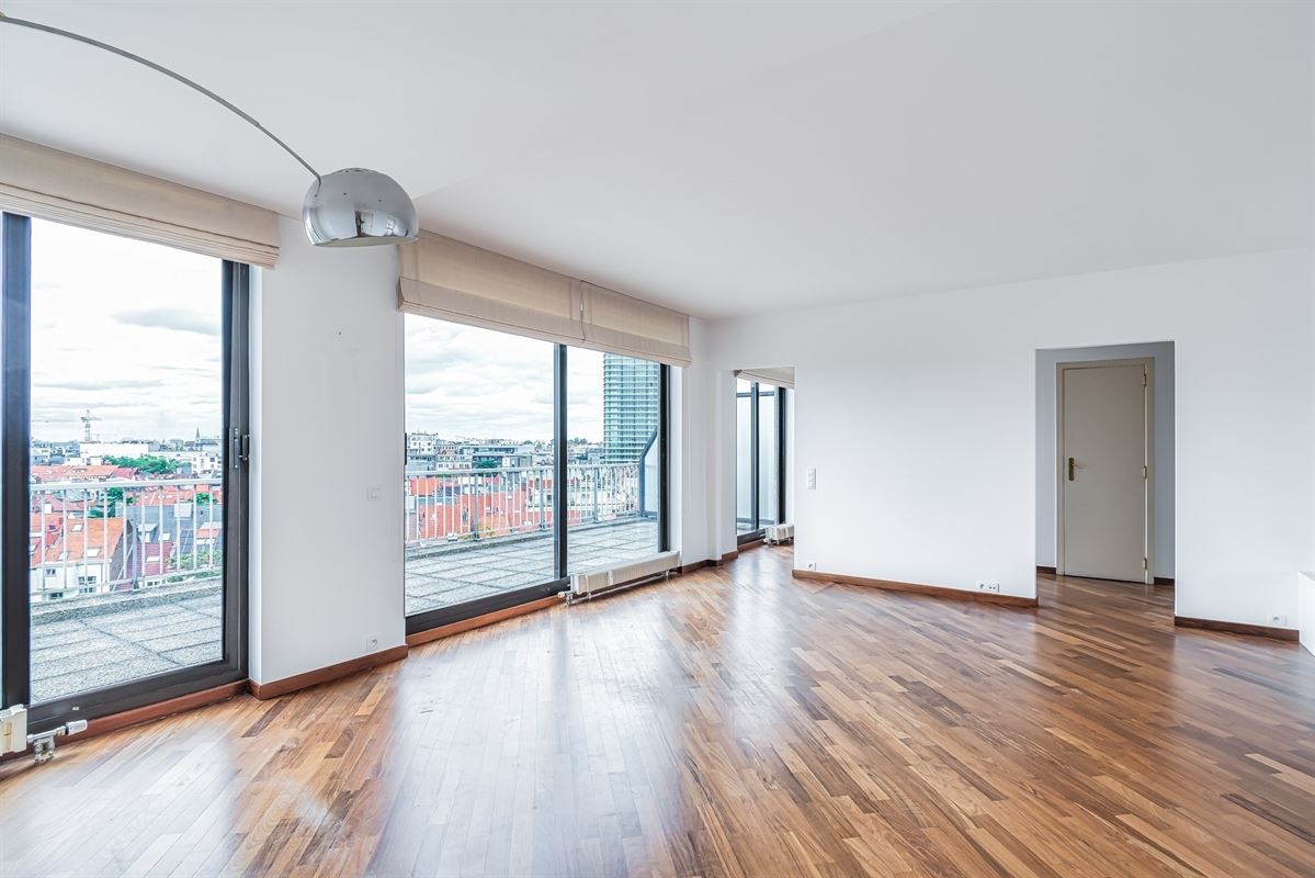 Image 6 : Appartement à 1050 IXELLES (Belgique) - Prix 2.300 €