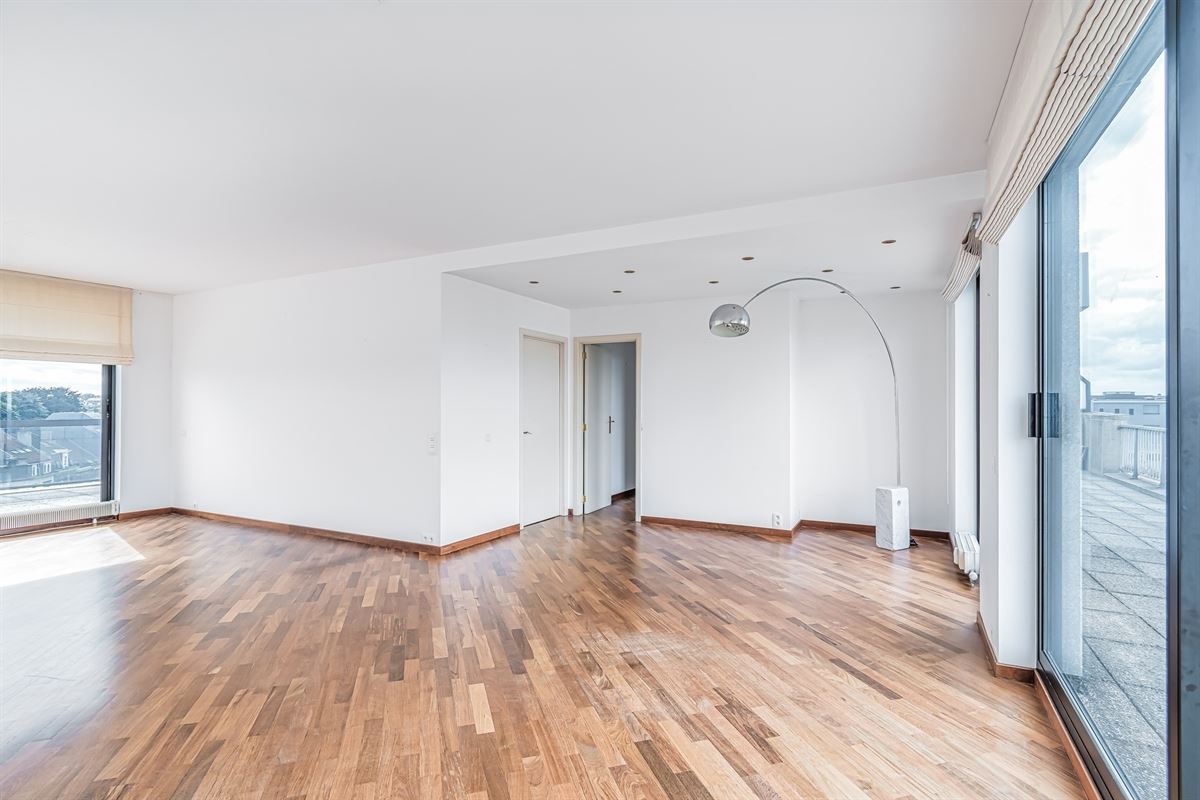 Image 5 : Appartement à 1050 IXELLES (Belgique) - Prix 2.300 €