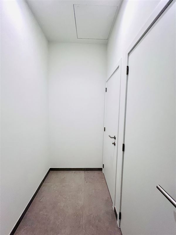 Image 9 : Apartment IN 1050 IXELLES (Belgium) - Price 1.200 €
