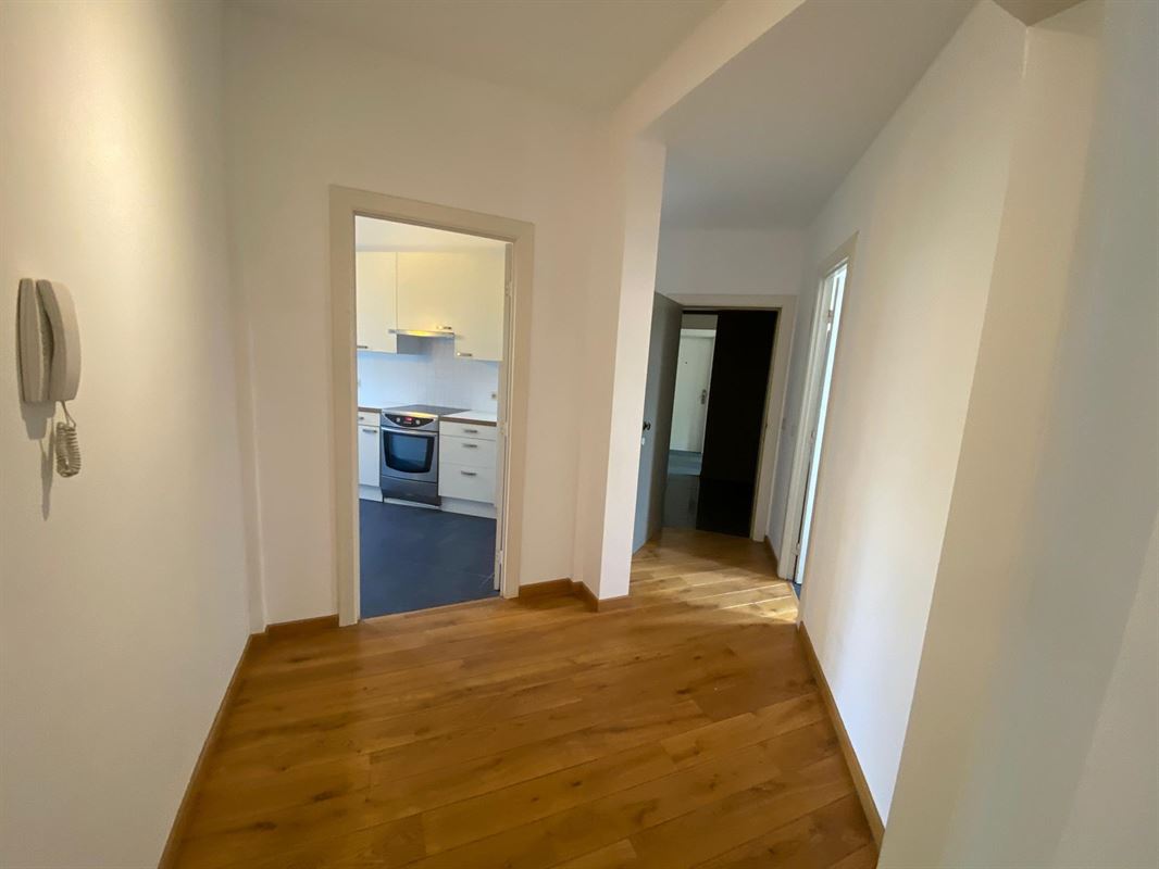 Image 6 : Apartment IN 1180 uccle (Belgium) - Price 1.100 €