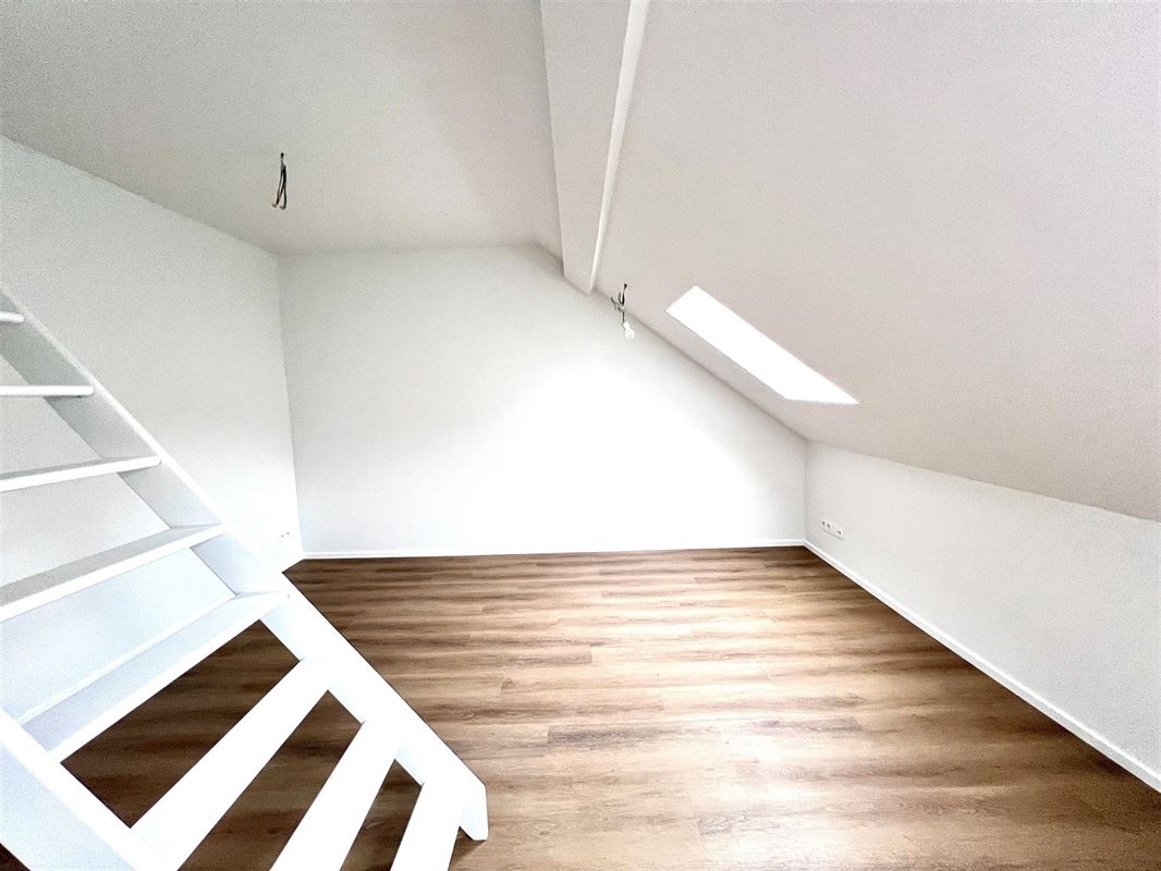 Image 11 : Apartment IN 1050 IXELLES (Belgium) - Price 1.650 €