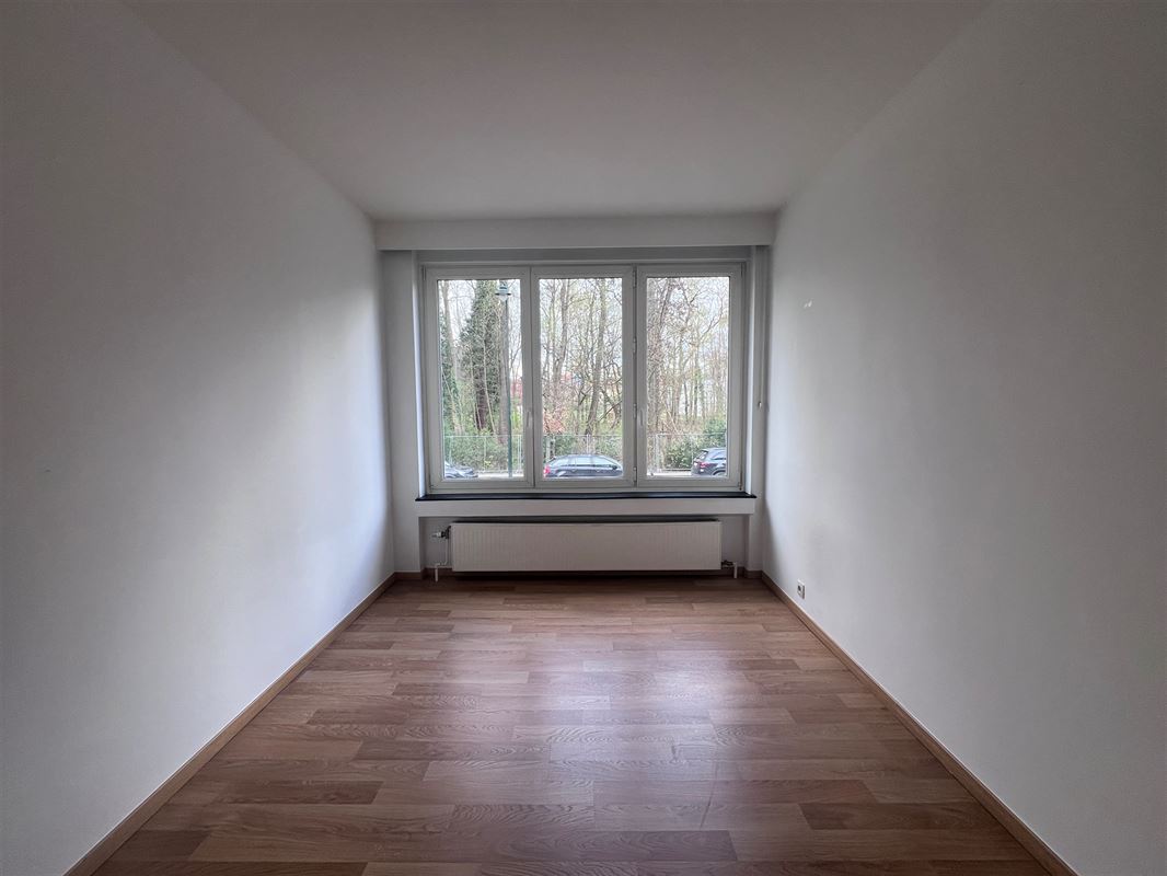 Image 2 : Appartement à 1160 AUDERGHEM (Belgique) - Prix 950 €