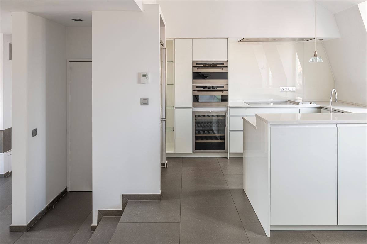 Image 2 : Apartment IN 1000 BRUXELLES (Belgium) - Price 1.400 €