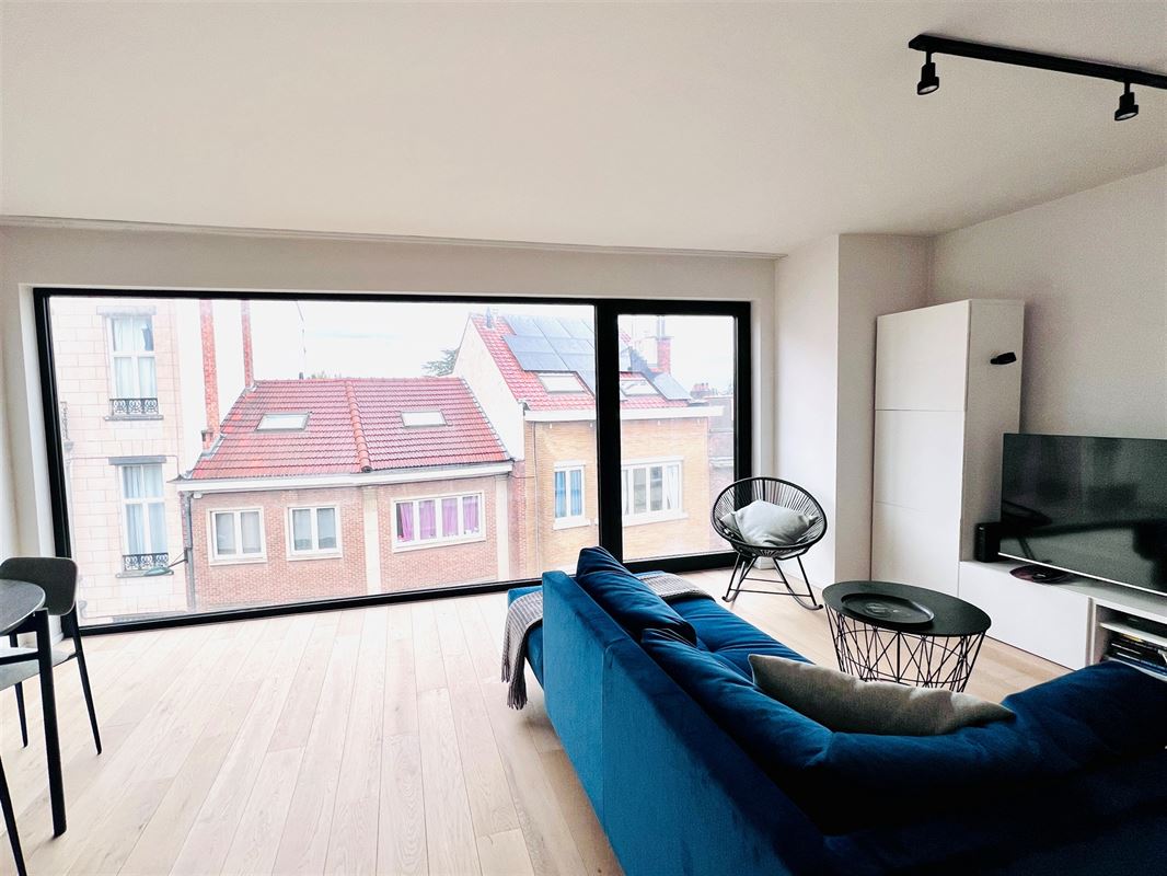 Image 1 : Appartement à 1150 WOLUWE-SAINT-PIERRE (Belgique) - Prix 1.250 €