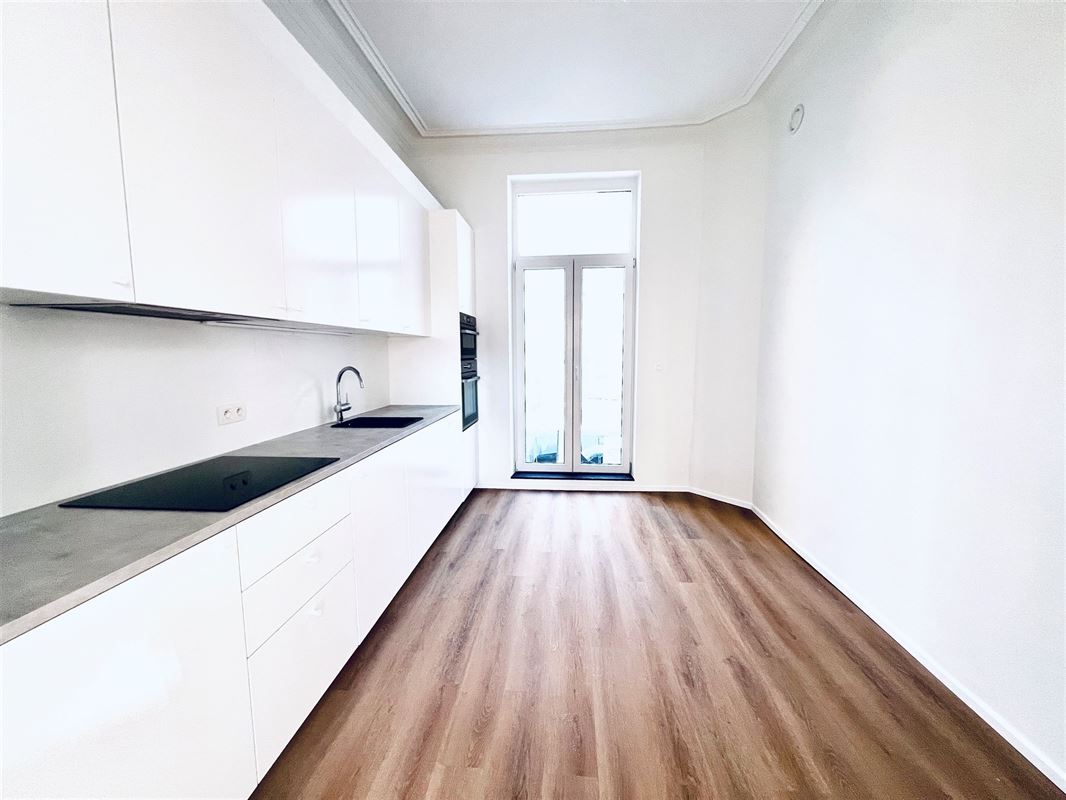 Image 2 : Apartment IN 1050 IXELLES (Belgium) - Price 1.650 €