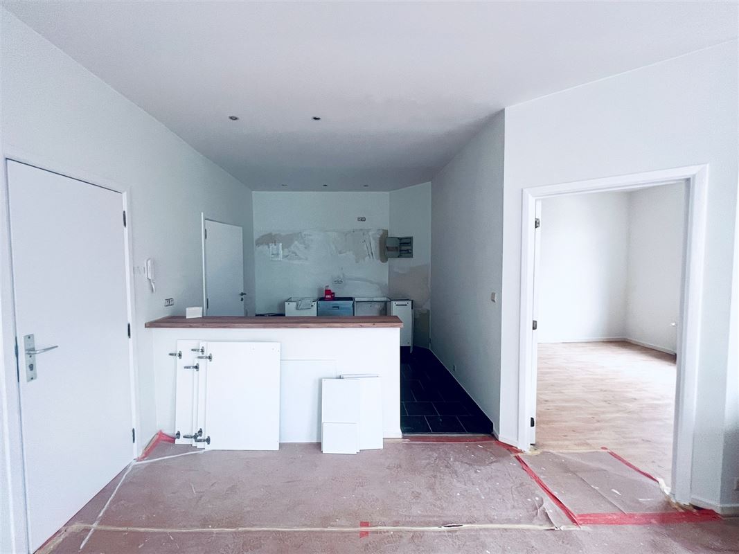 Image 2 : Appartement à 1200 WOLUWE-SAINT-LAMBERT (Belgique) - Prix 1.250 €