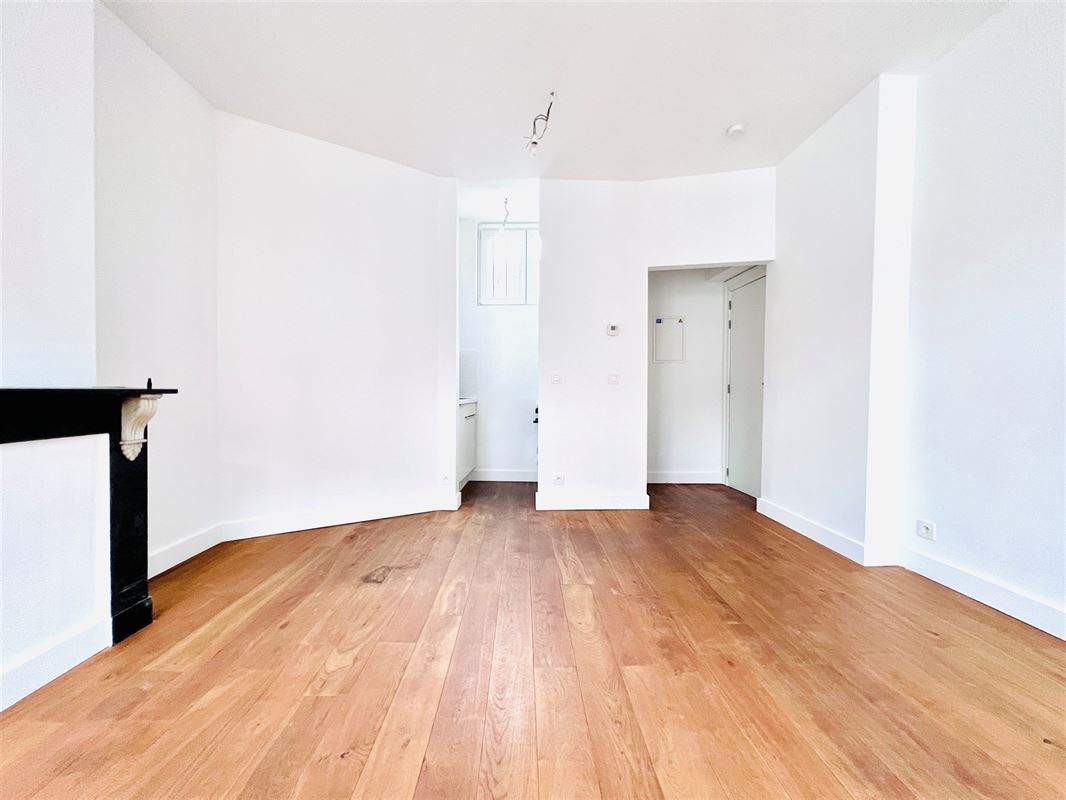 Image 3 : Appartement à 1000 BRUXELLES (Belgique) - Prix 890 €