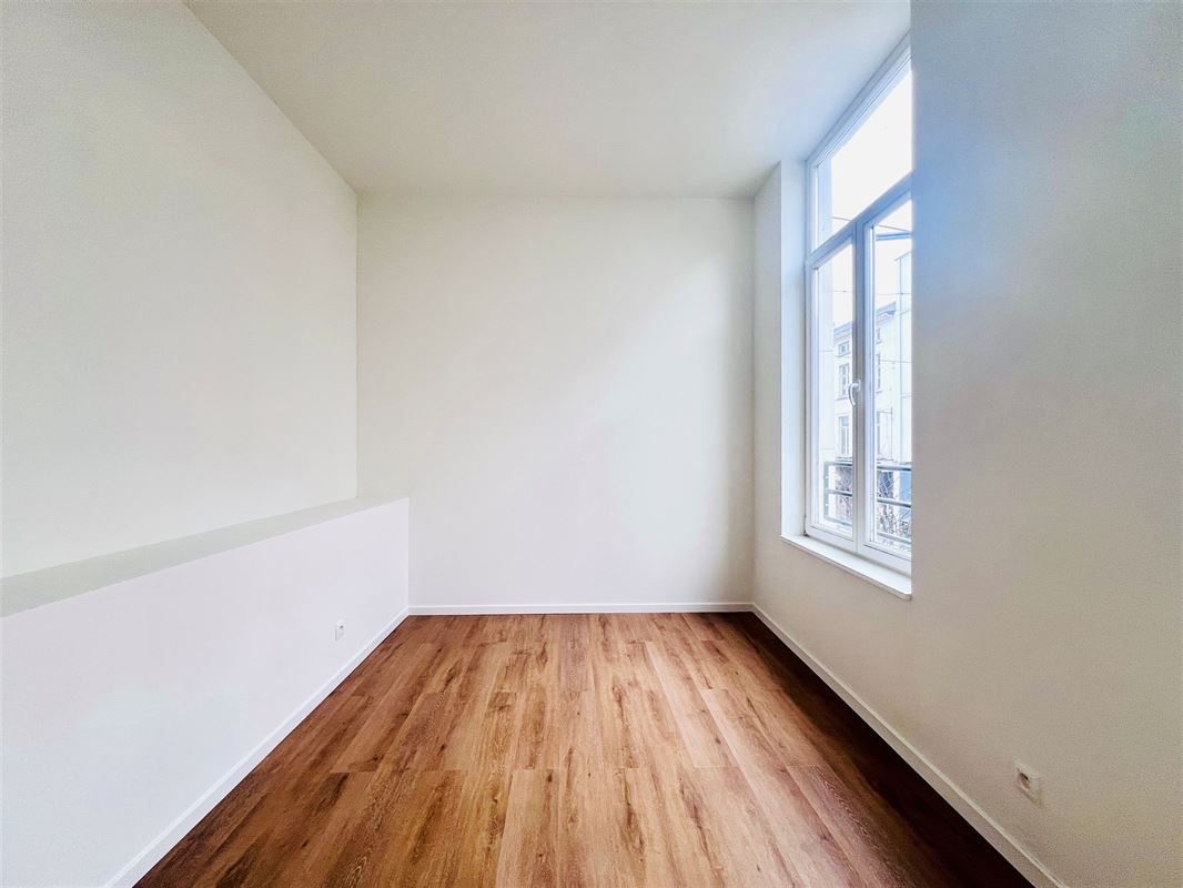 Image 8 : Appartement à 1050 IXELLES (Belgique) - Prix 1.690 €